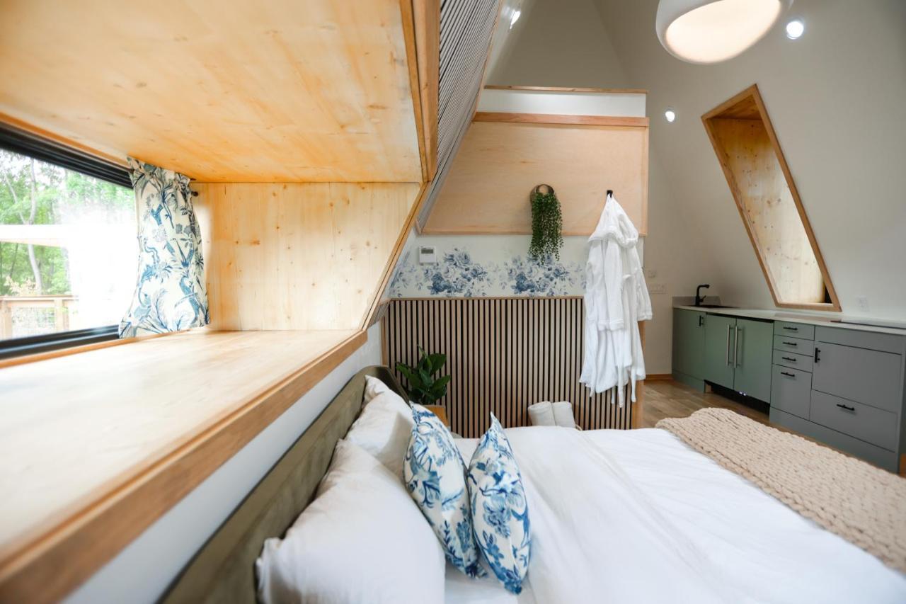 Finger Lakes Treehouse Sodus ภายนอก รูปภาพ